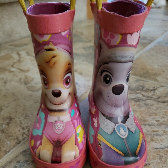 Paw Patrol Toddler Girl Rainboots size 5 - Picture 1 of 2